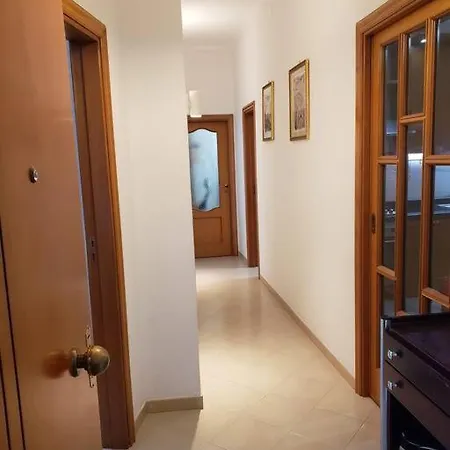 Apartment Fronte Mare, Giu Alla Spiaggia Barletta
